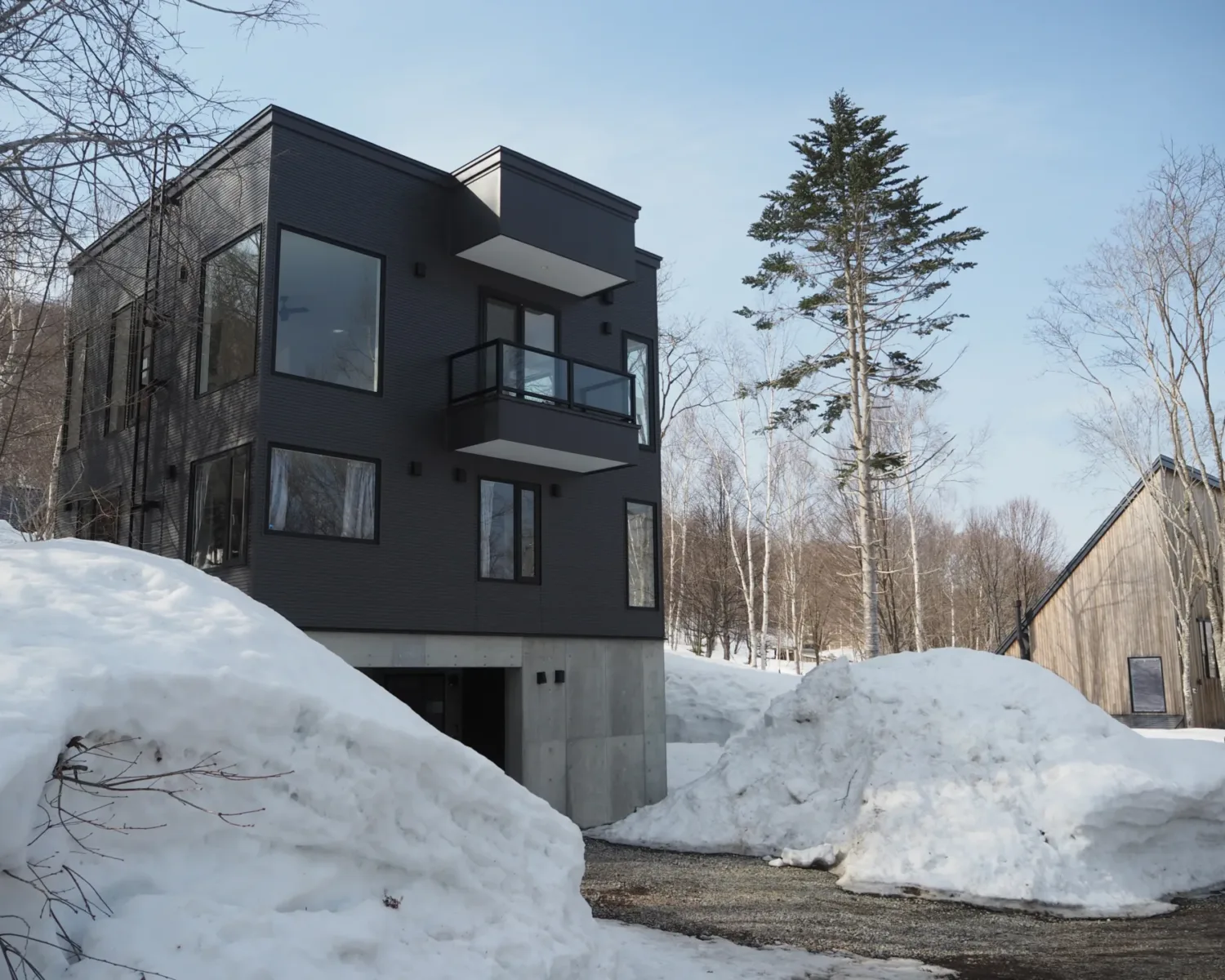 Ebisu House Completed Construction Photos in in the Snow