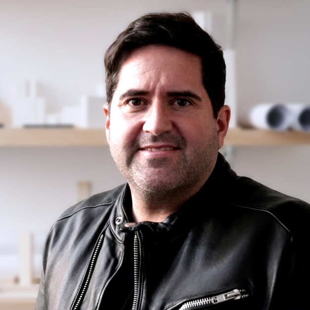 Sean-Portrait-2026-Square